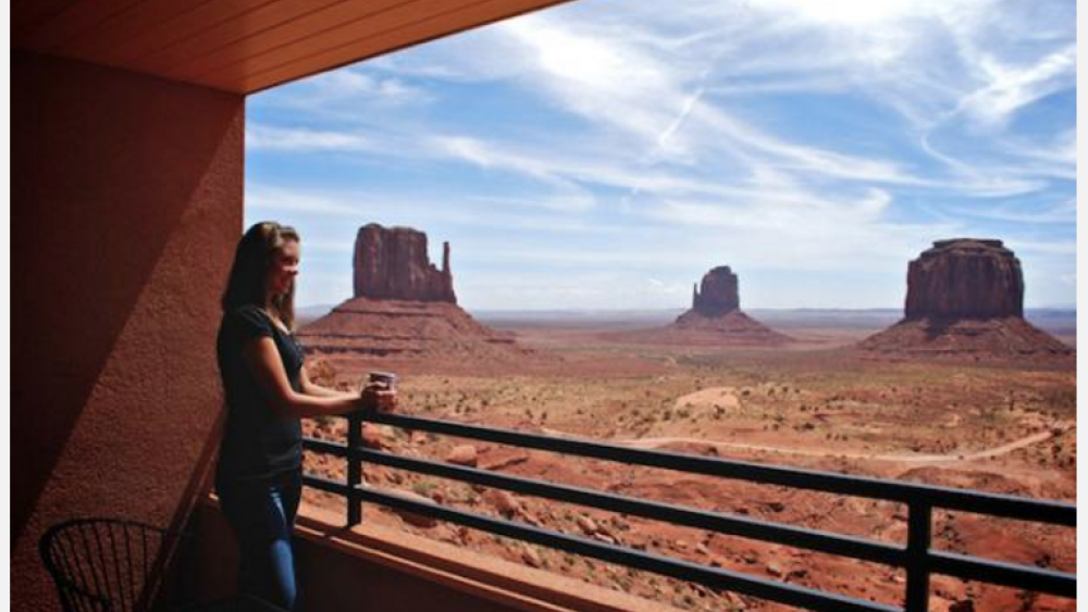 Navajo Hotel Owners Open a Retreat in Monument Valley